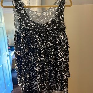 J. Crew Ladies Top. Like new condition. Super cute Top.